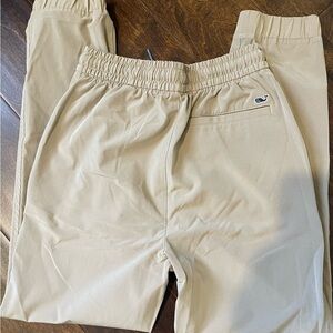 Vineyard Vines Performance Tan Jogger Pants